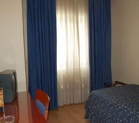 Ciudad Del Sol Pirula 3* Écija